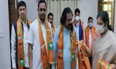 वेदराम मनहरे समेत 10 नेता भाजपा में शामिल, डी पुरंदेश्वरी ने दिल्ली में दिलाई सदस्यता   कांग्रेस को बड़ा झटका