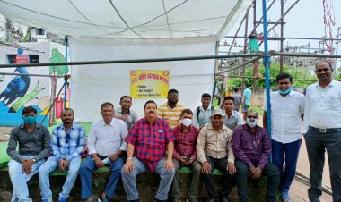 महाविघालयों में प्राध्यापकों की कमी से छात्रों को नहीं मिल रहा है, ऑफलाइन क्लास का लाभ  ।  शासन से आदेश प्राप्त नहीं होने के कारण प्राचार्य नहीं कर पा रहे हैं- अतिथि प्राध्यापकों की नियुक्ति ।  अध्यापन कार्य पूरी तरह से हो रही है प्रभावित ।