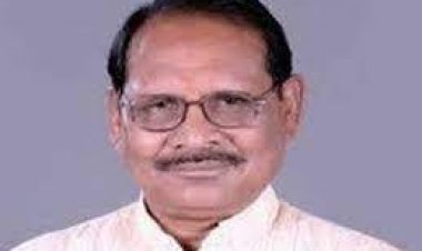 दिल्ली में जिन विधायकों ने सीएम के समर्थन में डाला था डेरा, अब अपने ही मंत्री के खिलाफ मोर्चा खोल लगाए ये गंभीर आरोप
