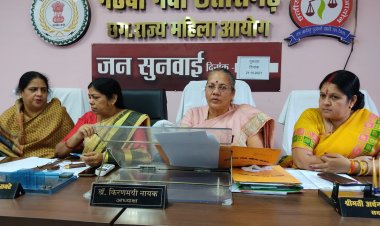 न्यायालय में लंबित प्रकरणों पर आयोग में सुनवाई संभव नही  आपसी सहमति से कानूनन पति-पत्नी का विवाह विच्छेद मान्य