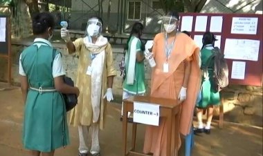 CBSE और ICSE की 10वीं-12वीं की परीक्षा केवल ऑफलाइन मोड में होंगी : सुप्रीम कोर्ट