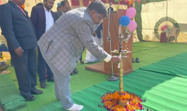 लोयोला कालेज कुनकुरी में प्री क्रिसमस गेदरिंग कार्यक्रम आयोजित  संसदीय सचिव यू.डी. मिंज मुख्य अतिथि के रूप में हुए शामिल  संसदीय सचिव ने महाविद्यालय के छात्र छात्राओं को जशपुर की जैव-विविधता के संरक्षण में सहयोग की अपील