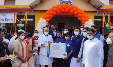 मुख्यमंत्री भूपेश बघेल ने किया आमचो बस्तर पर्यटन सूचना केंद्र, कला गुड़ी और बापू की कुटिया का उद्धघाटन