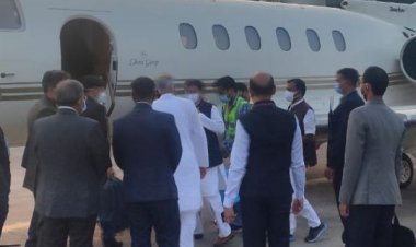 राहुल गांधी जी चार्टर्ड प्लेन से हुए दिल्ली के लिए रवाना...