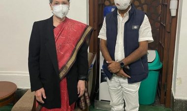 आज राष्ट्रीय अध्यक्षा श्रीमती सोनिया गांधी जी ने दी बस्तर सांसद को बधाई....