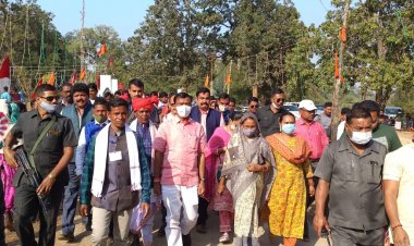 बस्तर साँसद दीपक बैज घोटपाल करसाढ मेले में हुवे शामिल  ◾मेले में शामिल साँसद बैज का ग्रामवासियों द्वारा किया गया भव्य स्वागत