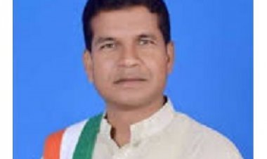 शुरुआती रुझान को लेकर पीसीसी चीफ मोहन मरकाम खैरागढ़ के लोगों को दिया धन्यवाद