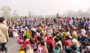 रायपुर जगदलपुर राष्ट्रीय राजमार्ग को आदिवासियों ने किया जाम