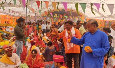 मुख्यमंत्री कन्या सामूहिक विवाह के तहत पम्पशाला में 86 जोड़ों का हुआ विवाह, नवविवाहित वर-वधुओं को आशीर्वाद देने पहुंचे संसदीय सचिव यू.डी. मिंज ने सभी विवाहित जोड़ों को 5-5 हजार देने की घोषणा की