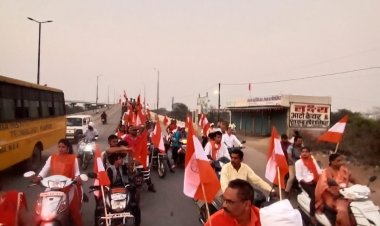 हिंदू नव वर्ष एवं सदगुरु कबीर सेना के तृतीय स्थापना दिवस पर तिल्दा नेवरा में  भव्य शोभायात्रा निकाली गई। घरों में रंगोली सजाकर एवं दीप प्रज्वलित कर हिंदू नव वर्ष मनाया गया।