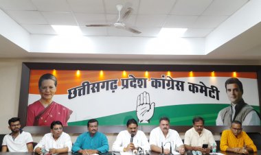 राज्यों के हितों की बात होती है तब भाजपा सांसद कुछ क्यों नहीं बोलते? जब बोलेंगे तो अपनी राजनीति बचाने बोलेंगे।