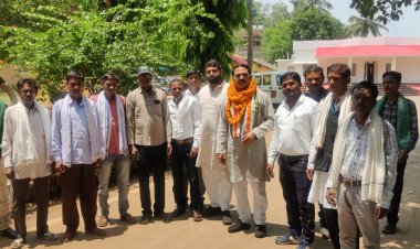 कांग्रेस कार्यकर्त्ता सम्मेलन मे डॉ चौलेश्वर चंद्राकर का पिछड़ा वर्ग कांग्रेस ने जोशीला स्वागत किया