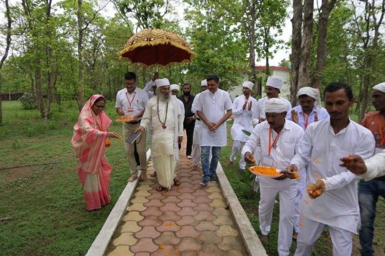 साभार सद्विप्र  समाज सेवा एवं सदगुरु कबीर सेना के संस्थापक सद्गुरु स्वामी कृष्णानंद जी  महाराज ज़ी की अनमोल कृति रहस्यमय लोक से