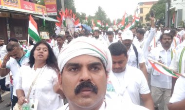 भारत जोड़ो यात्रा  में प्रतिदिन लाखो लोग जुड़कर स्वागत समर्थन