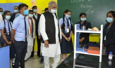 स्वामी आत्मानंद स्कूल से प्रदेश में बदला शिक्षा का वातावरण