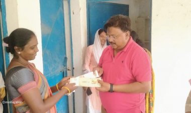 संसदीय सचिव यू. डी. मिंज ने महिलाओं को आत्मनिर्भर बनने के दिए टिप्स  केराडीह में आयोजित हुआ महिला स्वयं सहायता समूह का सम्मलेन