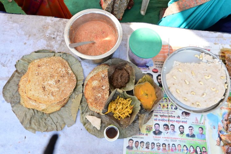 राज्योत्सव में बस्तरिया भात स्टॉल रहा आकर्षण का केंद्र