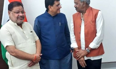 छत्तीसगढ़ को 100 प्रतिशत टुटा हुआ गैर बासमती चावल का 50 प्रतिशत निर्यात कोटा आबंटित करने पीयूष गोयल से मिले बृजमोहन