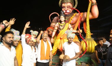 श्री हनुमान जन्मोत्सव में शामिल हुए बृजमोहन।