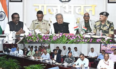 रायपुर : केंद्र शासन की योजनाओं का लाभ लोगों तक पहुंचाएं - राज्यपाल श्री हरिचंदन
