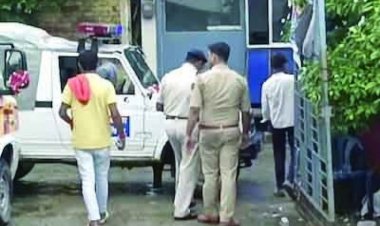 कर्ज का सूद नहीं चुकाने पर दलित महिला को नग्न करके पीटा, पेशाब भी पिलाया