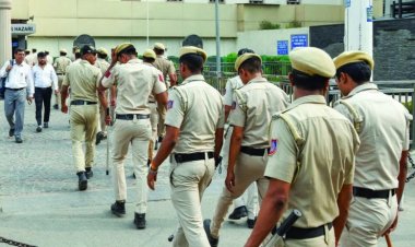 समाचार पोर्टल के 30 ठिकानों पर छापेमारी, वेबसाइट के पत्रकारों के ठिकानों पर पुलिस की स्पेशल सेल ने मारी रेड