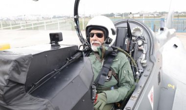 PM मोदी ने तेजस लड़ाकू विमान में भरी उड़ान