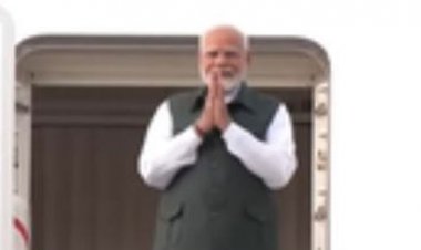 तीन दिवसीय दौरे पर पीएम मोदी ब्रुनेई- सिंगापुर रवाना