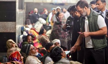 देर रात अचानक से दिल्ली एम्स पहुंचे राहुल गांधी, केंद्र और दिल्ली सरकार पर जमकर बरसे