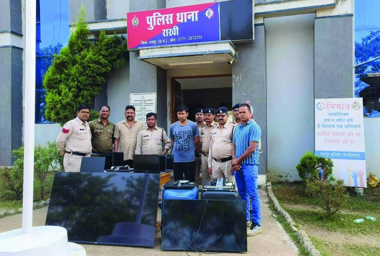 इस चोर ने चार मकानों में किया हाथ साफ, पुलिस ने गिरफ्तार कर भेजा जेल