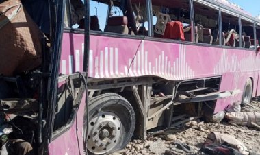 पाकिस्तानी सेना के काफिले पर हमला, मारे गए करीब 90 सैनिक