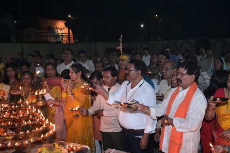भगवान श्री परशुराम जी की 1100 दीपों से महाआरती - वर्ल्ड ब्राह्मण फेडरेशन भव्य आयोजन