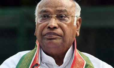 मोदी सरकार की विदेश नीति फेल : खरगे