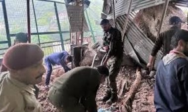 वैष्णो देवी के रूट में लैंडस्लाइड से 30 की मौत