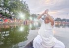 नाव पर पहुंचे विधायक पुरंदर मिश्रा, उगते सूर्य को अर्घ्य देने उमड़ी आस्था की भीड़