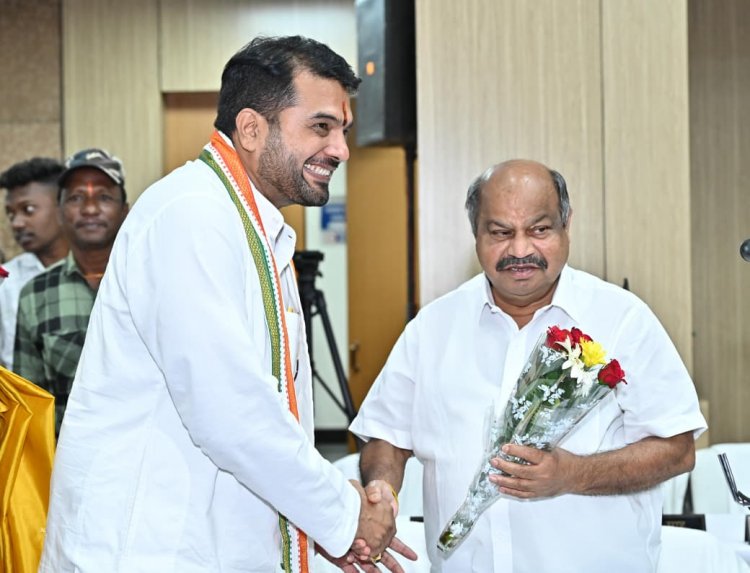 नगर निगम सामान्य सभा में विकास प्रस्तावों को मिली मंजूरी, रायपुर उत्तर विधायक पुरंदर मिश्रा का हुआ स्वागत