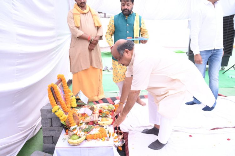 महावीर गौशाला में गोपाष्टमी महोत्सव का आयोजन, विधायक मिश्रा हुए शामिल, “गौ सेवा ही मानवता की सच्ची पहचान” — पुरंदर मिश्रा