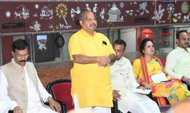 “वंदे मातरम्” के 150 वर्ष पूर्ण होने पर ऐतिहासिक आयोजन की तैयारी — इनडोर स्टेडियम में हुई महत्वपूर्ण बैठक