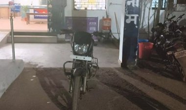 चोरी की मोटर साइकिल के साथ नाबालिग गिरफ्तार