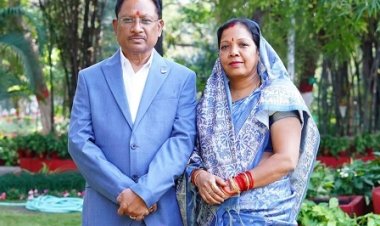 CM विष्णुदेव साय ने अपनी पत्नी कौशल्या साय को जन्मदिन की बधाई दी
