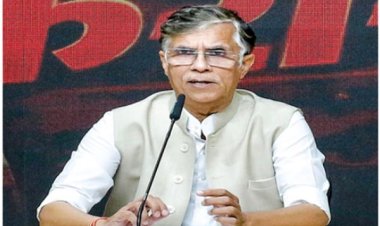 पवन खेड़ा के ट्रांजिट अग्रिम जमानत पर सुप्रीम कोर्ट ने लगाई रोक