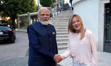 इटली पहुंचे पीएम मोदी ने जॉर्जिया मेलोनी को भेंट किया मेलोडी टॉफी का पैकेट
