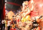 तेलीबांधा में गणेश उत्सव की भक्ति में सराबोर हुआ माहौल, विधायक पुरन्दर मिश्रा ने की भगवान श्री गणेश की पूजा-अर्चना
