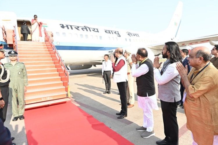 राष्ट्रपति द्रौपदी मुर्मु छत्तीसगढ़ प्रवास के पश्चात रायपुर से हुईं रवाना