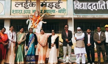 स्वामी आत्मानंद उत्कृष्ट विद्यालय बोरी,  विकासखंड धमधा, जिला दुर्ग  में शासन के कोविड-19 टीकाकरण महाअभियान