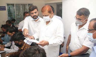 तुंहर सरकार तुंहर द्वार: घर बैठे ही लोगों को मिला साढ़े 8 लाख से अधिक स्मार्ट कार्ड आधारित पंजीयन प्रमाण-पत्र तथा ड्राइविंग लायसेंस