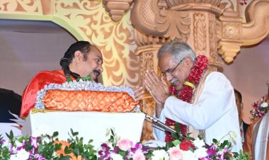मुख्यमंत्री  भूपेश बघेल ने गुढ़ियारी में आयोजित शिव महापुराण कथा में शामिल होकर प्रदेश की सुख-समृद्धि का आशीर्वाद प्राप्त किया