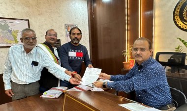 रबी फसल के लिए नहर में जल निकासी आदेश देने हेतु, जिला कलेक्टर  जांजगीर-चाम्पा को डॉ चौलेश्वर चंद्राकर एवं प्रतिनिधियों ने आभार प्रकट किया