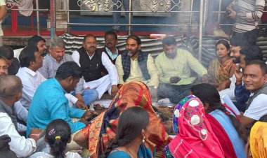 सामाजिक न्याय के लिए भूपेश सरकार द्वारा पारित "नवीन आरक्षण विधेयक" पर महामहिम के शीघ्र हस्ताक्षर हेतु कांग्रेस ओबीसी विभाग द्वारा काली मंदिर में सांकेतिक "सतबुद्धि यज्ञ"