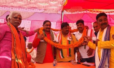 सोकोडीपा में संसदीय सचिव यू. डी. मिंज ने किया महाकुल सामाजिक भवन का भूमि पूजन  मुख्यमंत्री भूपेश बघेल के आशीर्वाद से सभी समाज के लिए सामाजिक भवन की हुई स्वीकृति:-यू. डी. मिंज